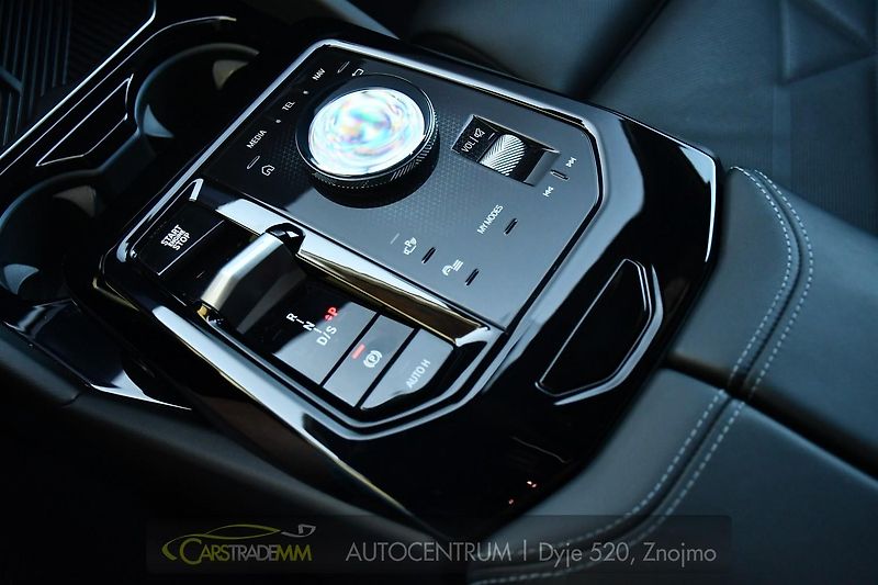 BMW Řada 5 520d xDrive MSPORT 3LZÁRUKA ČR - fotka 36 z 59