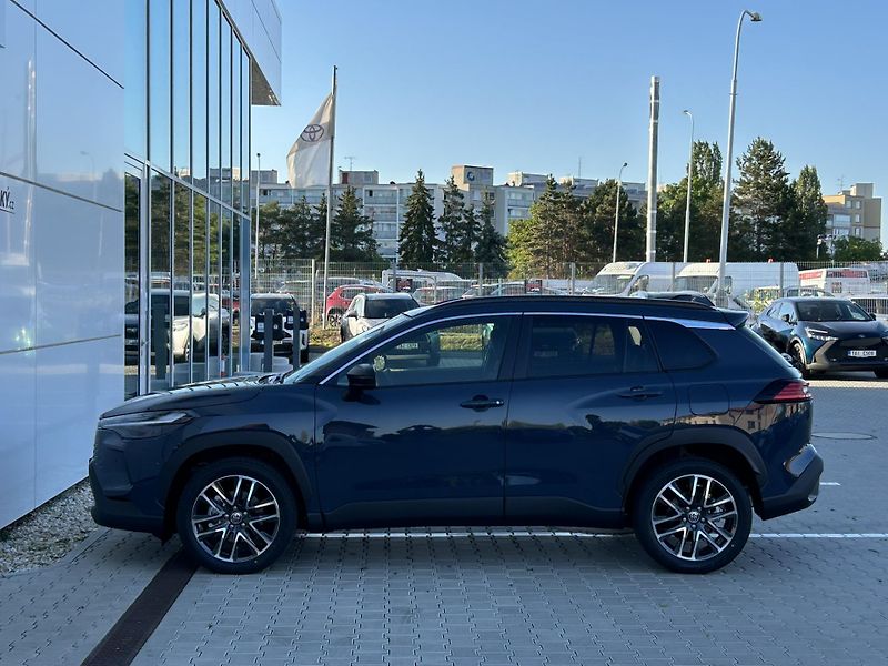 Toyota Corolla Cross (2025) NEW EXECUTIVE 2,0 HEV  - fotka 12 z 14