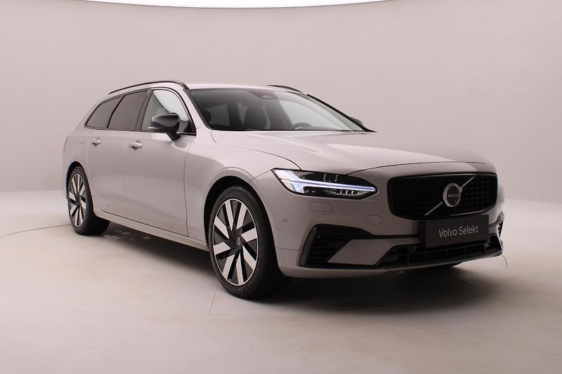 Volvo V90 T6 AWD RECHARGE DARK PLUS - fotka 15 z 58