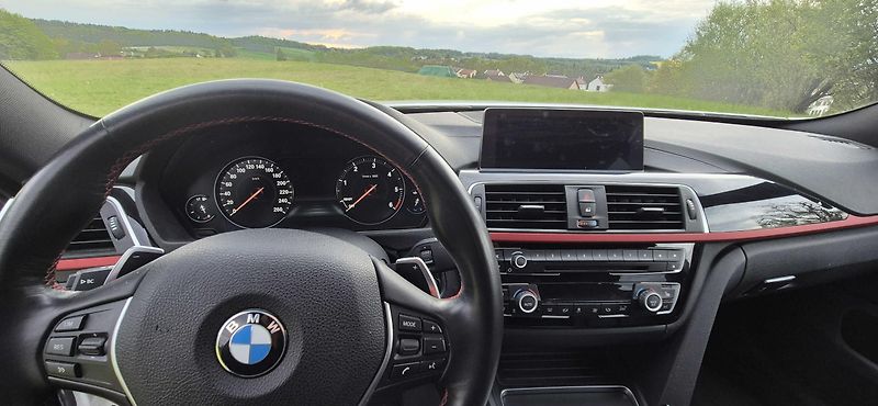 BMW Řada 4 (2017) - fotka 20 z 23