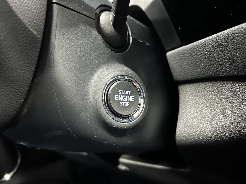 Škoda Kodiaq (2023) 2.0TDi L&K 4x4 7míst Panor 360 - fotka 26 z 52