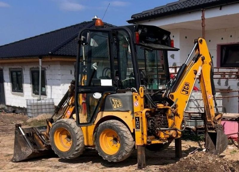 JCB (2010) 1CX SPZ 4lopaty vidle vývody - fotka 6 z 10