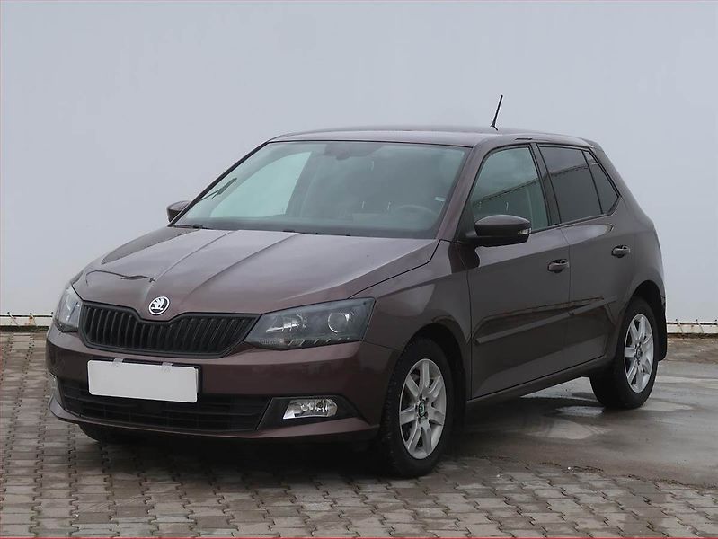 Škoda Fabia (2015) Style 1.2 TSI, Serv.kniha - fotka 2 z 14