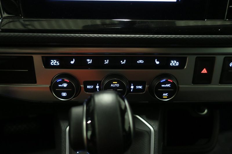 Volkswagen California (2023) 2.0TDI 110 kW Beach Tour LED - fotka 30 z 50
