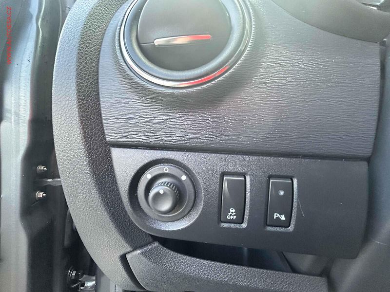 Dacia Lodgy (2021) 1.5DCi, 1.maj,ČR, Navi, AC - fotka 13 z 19