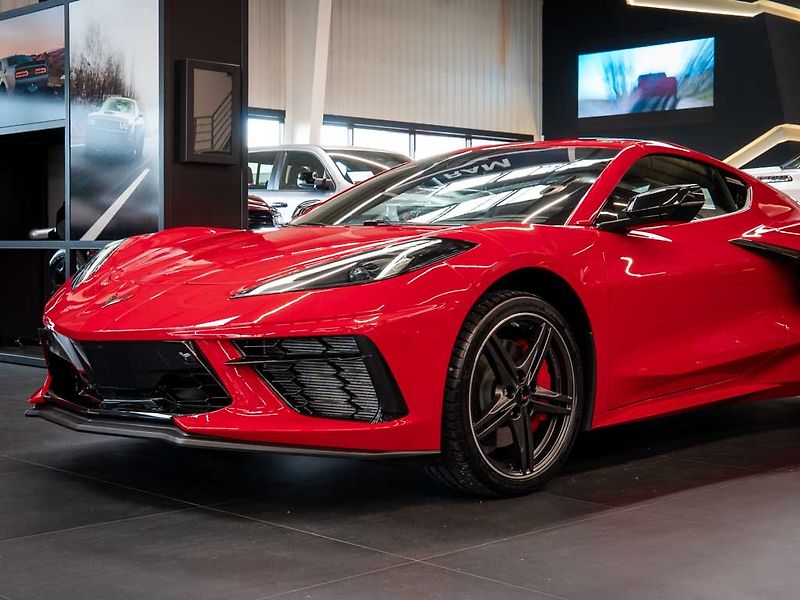 Chevrolet Corvette (2026) 6.2 Stingray 3LT Z51 Facelift - fotka 14 z 45
