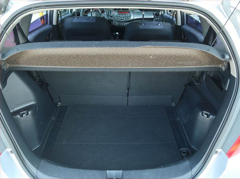 Honda Jazz (2011) 1.2 i-VTEC, Serv.kniha - fotka 13 z 15