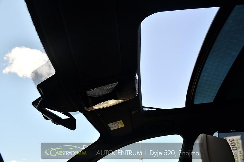 BMW Řada 5 520d - fotka 46 z 58