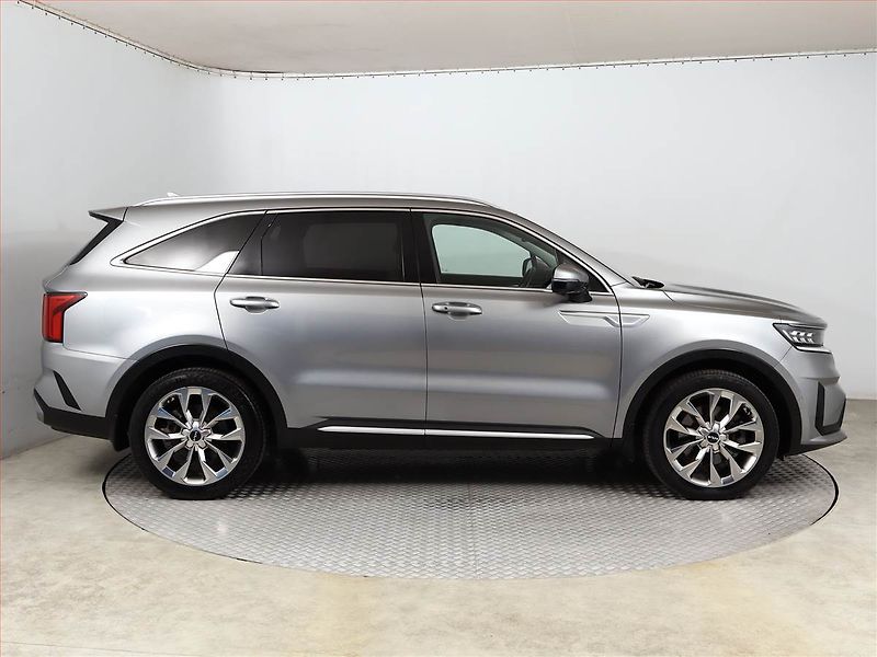 Kia Sorento (2022) 2.2 CRDi - fotka 6 z 28
