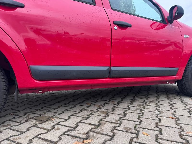 Dacia Sandero (2009) 1,2i 55KW BRZDY PNEU NOVÉ - fotka 17 z 43