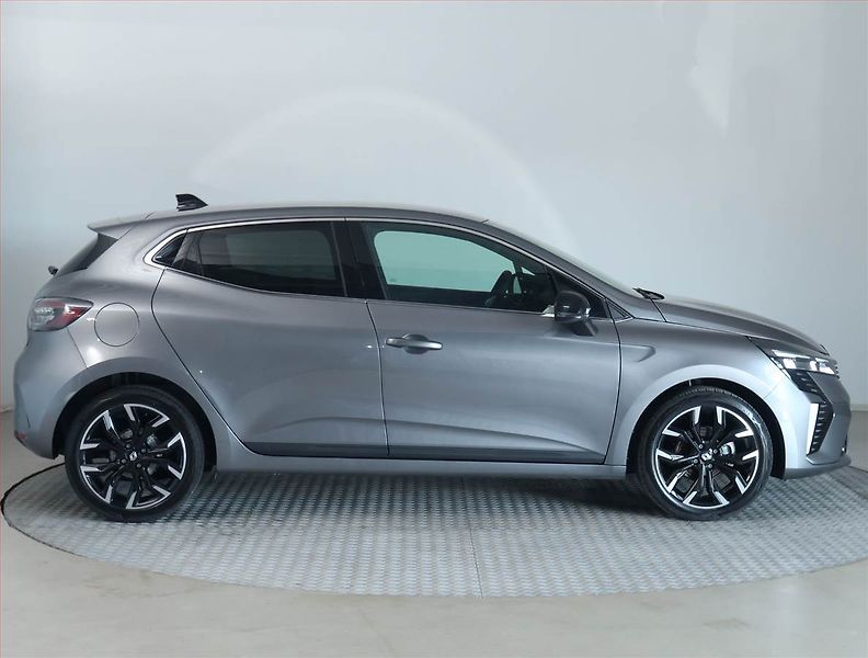 Renault Clio (2026) 1.0 TCe, Tempomat - fotka 6 z 17
