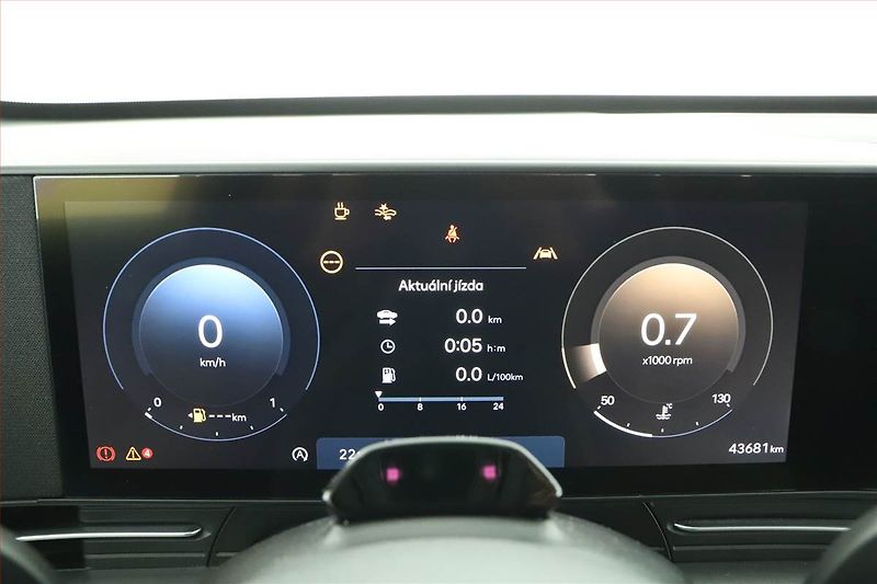 Hyundai Kona (2025) 1.6 T-GDI - fotka 9 z 15
