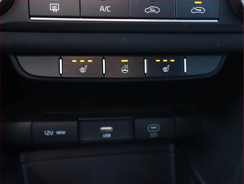 Kia Ceed (2023) Spin 1.0 T-GDI, SPIN, DPH - fotka 18 z 18