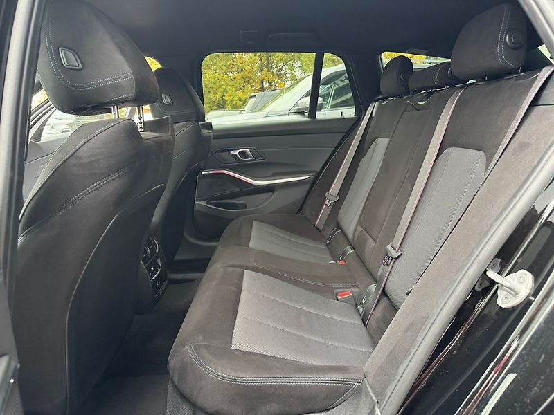 BMW Řada 3 330d xDrive Touring TOP STAV - fotka 23 z 32
