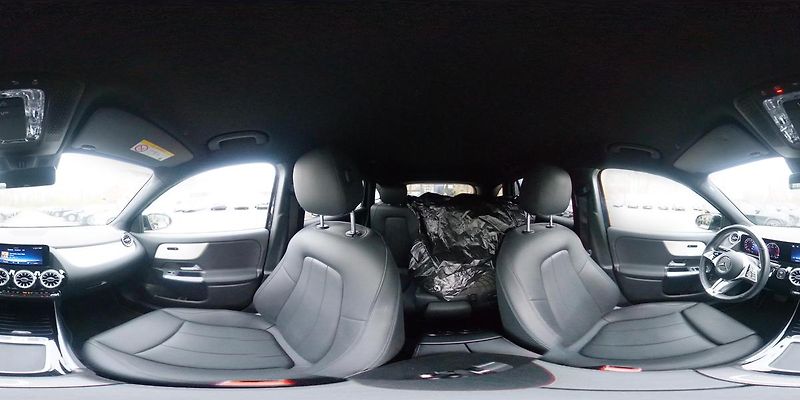 Mercedes-Benz GLA 200d 4MATIC - fotka 9 z 16