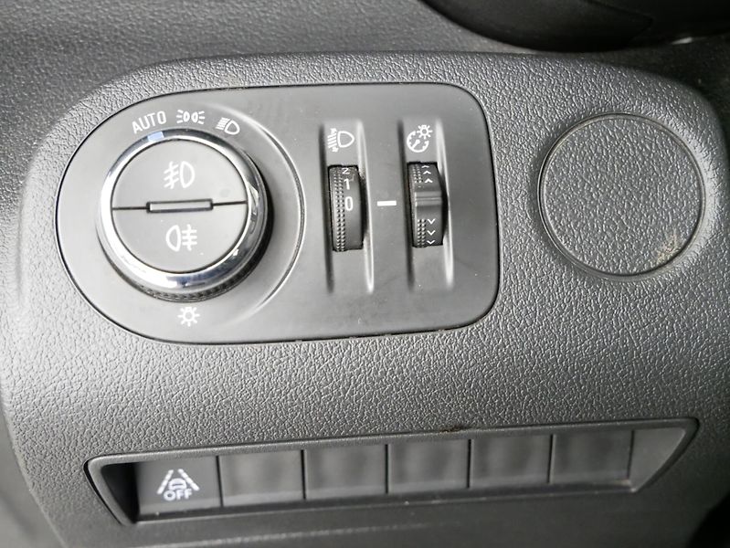 Opel Combo - fotka 13 z 25