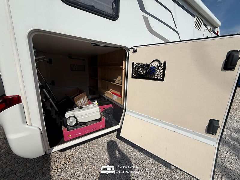 Hymer Ostatní (2019) B680 Mercedes Plná výbava,3,5t - fotka 28 z 34