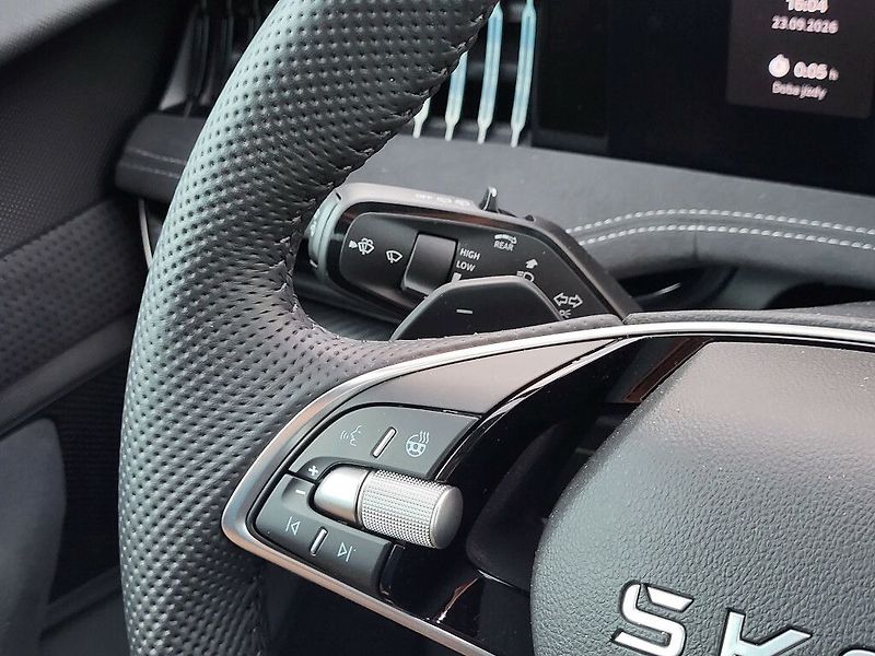 Škoda Superb Sportline 2,0TDI 110kW - fotka 14 z 31