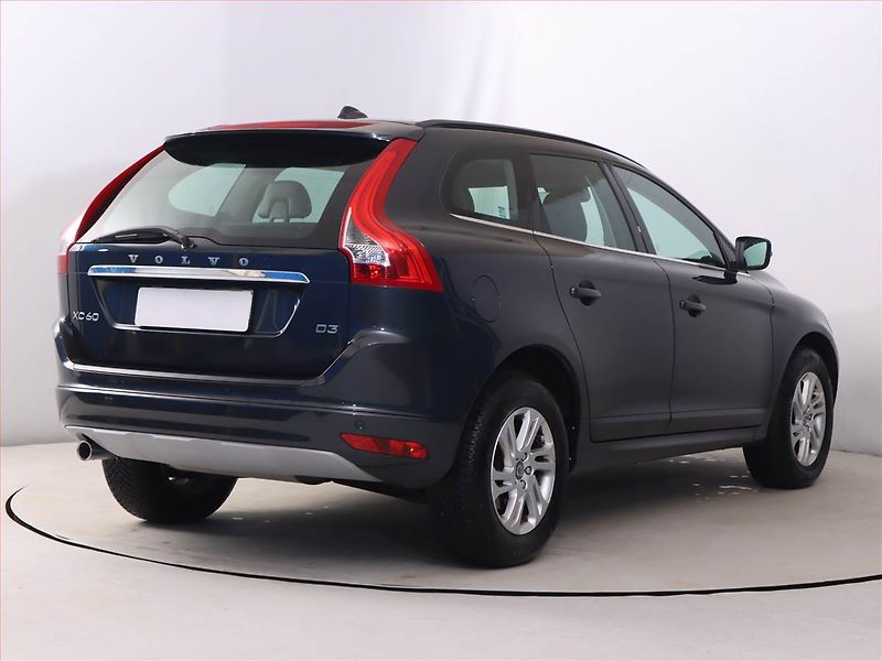 Volvo XC60 (2017) D3, Automat, Serv.kniha, Kůže - fotka 5 z 21