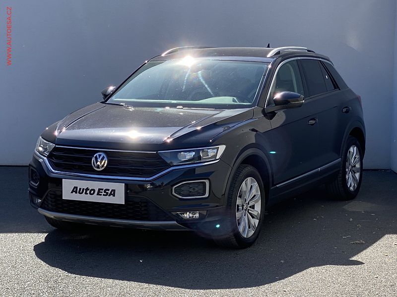 Volkswagen T-Roc (2020) 1.5 TSi, Highline, LED, TZ - fotka 3 z 17