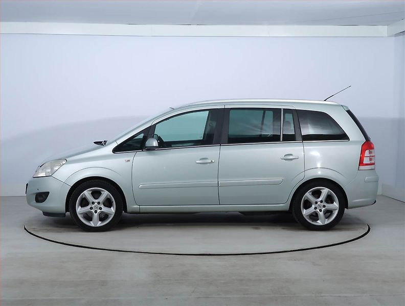 Opel Zafira (2009) 1.6 CNG Turbo, 7 míst - fotka 3 z 18
