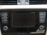 Škoda Octavia (2013) 1.8 TSI 4x4, ČR, DSG, bixen - náhled 11