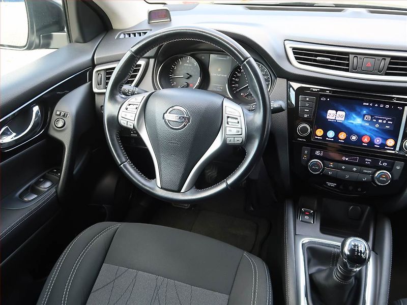 Nissan Qashqai (2016) 1.2 DIG-T, Serv.kniha, Navi - fotka 7 z 17