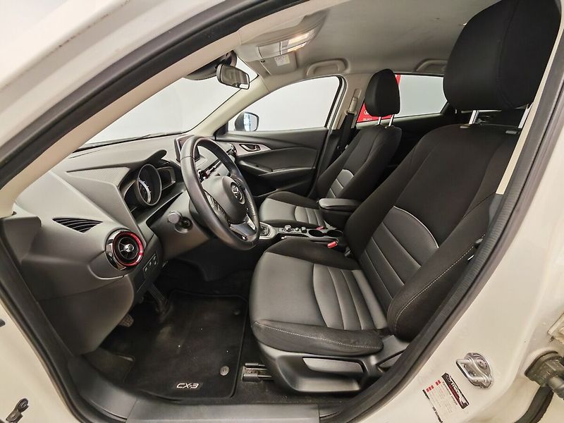 Mazda CX-3 2.0 benzin - fotka 20 z 35