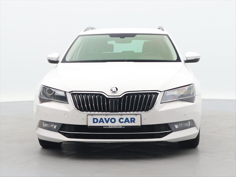 Škoda Superb 2,0 TDI 140kW DSG 4x4 CZ - fotka 2 z 31
