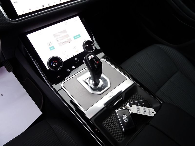 Land Rover Range Rover Evoque 2.0D 150 AWD A/T Kamera - fotka 13 z 31