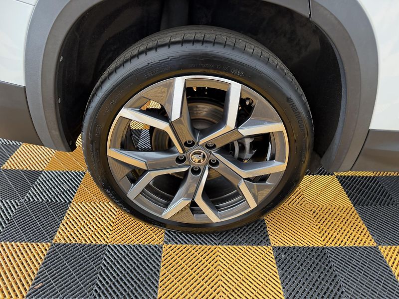 Škoda Kodiaq 2.0Tdi*4x4*7Mist*DPH*Exclusive - fotka 22 z 48