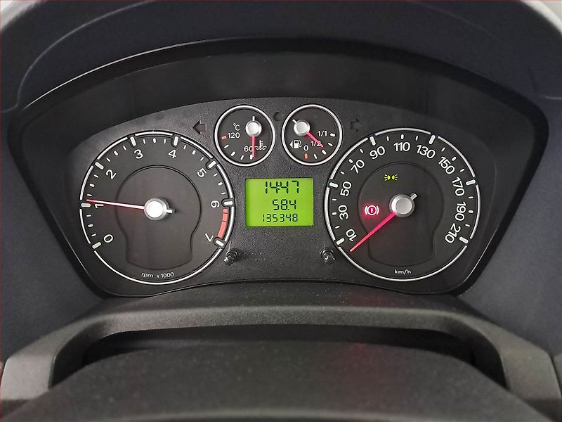 Ford Fiesta (2006) 1.3 i, nová STK, levný provoz - fotka 11 z 16