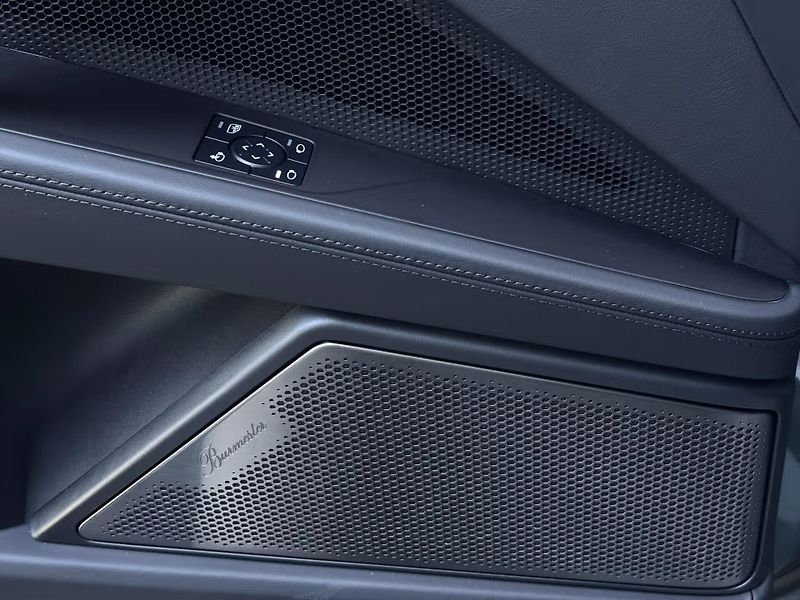 Porsche Cayenne Electric Burmester HD-Matrix H - fotka 9 z 18