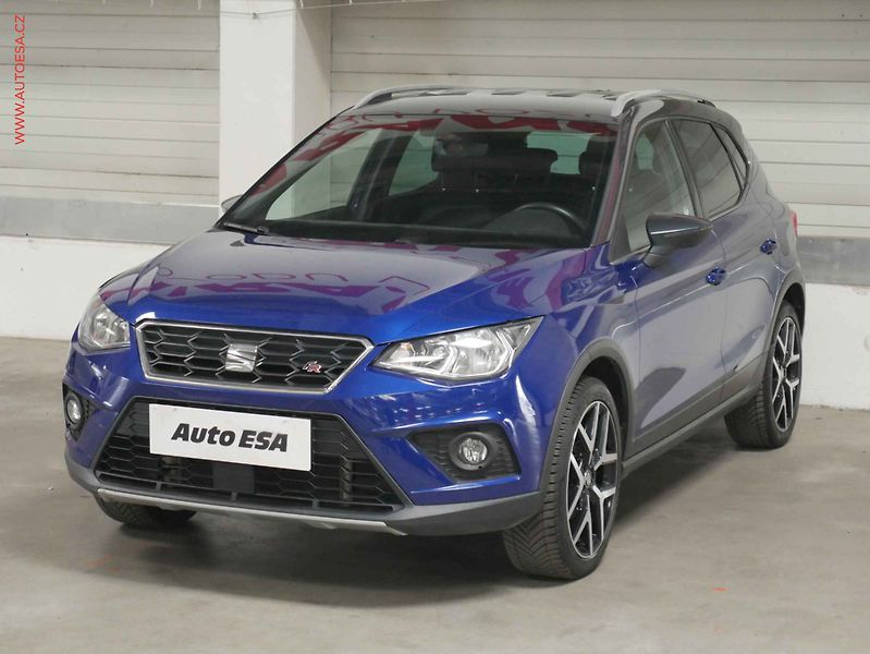 Seat Arona (2019) 1.5 TSi, FR, navi, TZ - fotka 3 z 21