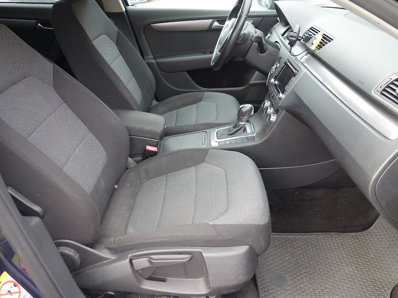 Volkswagen Passat (2013) 1.4TSI 110kW DSG E-FUEL - fotka 19 z 44