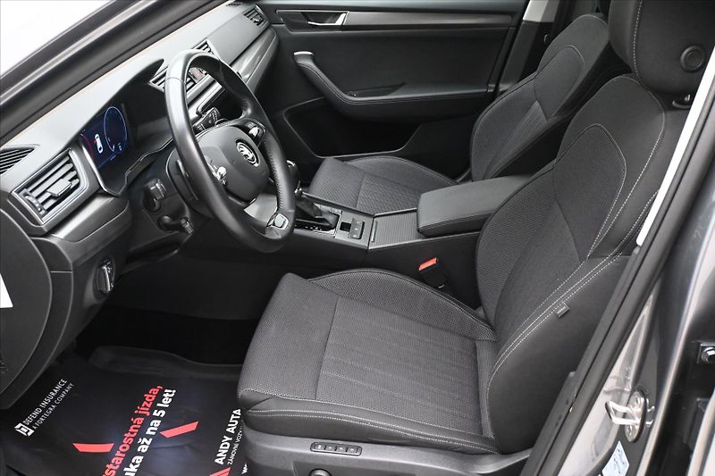 Škoda Superb 2,0 TDI 147 kW DSG Style Záruk - fotka 13 z 32