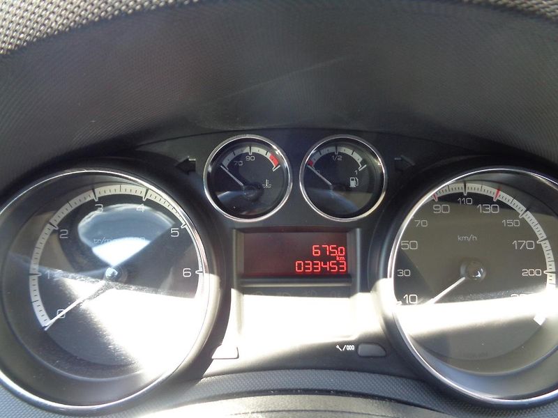 Peugeot 308 1,4 - fotka 11 z 18