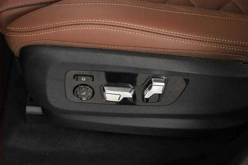 BMW X5 (2024) xDrive30d, M Paket, ventilace - fotka 19 z 28