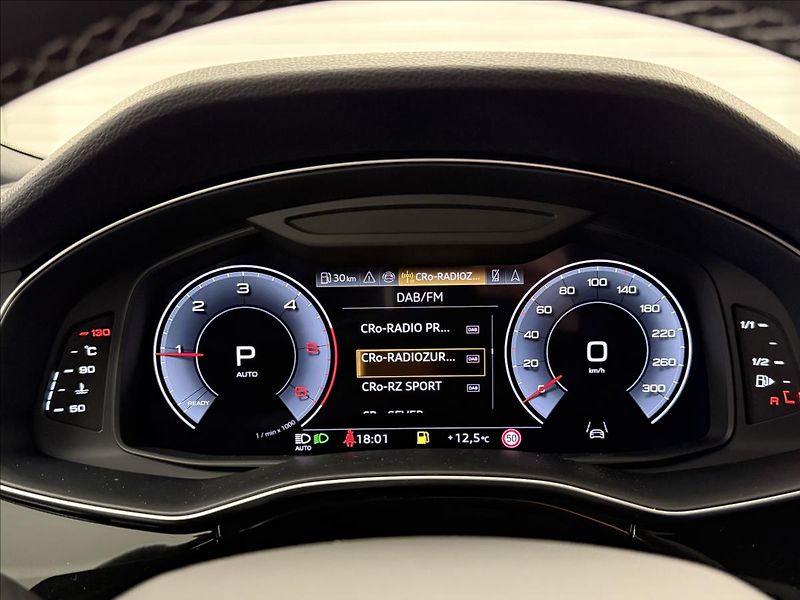 Audi Q8 3,0 50 TDI tiptronic quattro S - fotka 23 z 42