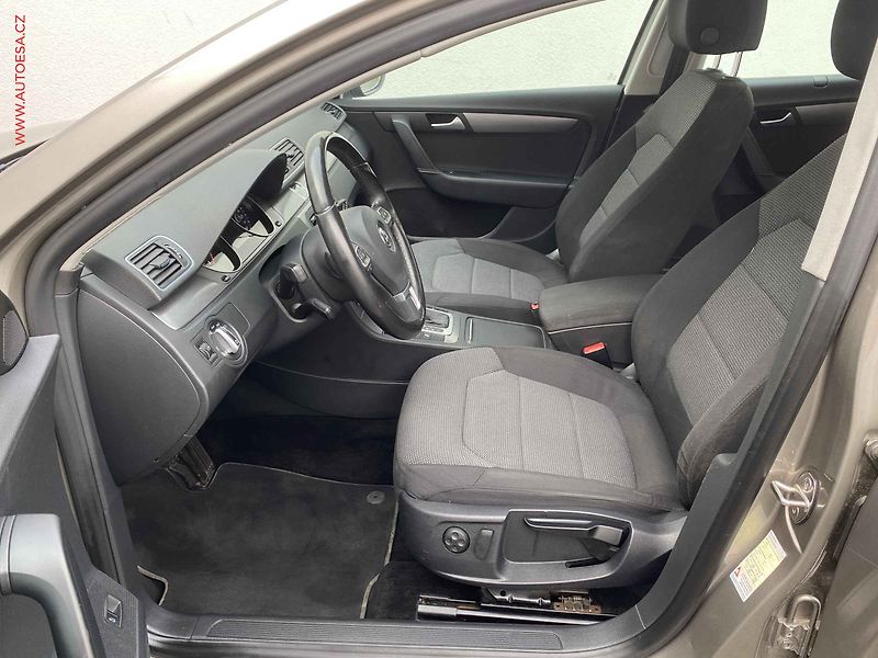 Volkswagen Passat (2013) 1.4 TSi, Comfortline, DSG - fotka 9 z 17