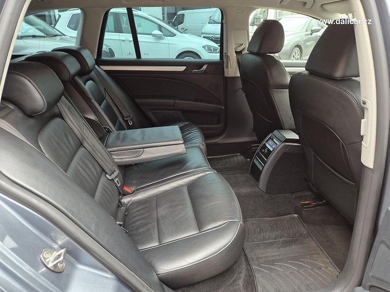 Škoda Superb (2012) 2.0TDi 125KW ELEGANCE XENON - fotka 42 z 50