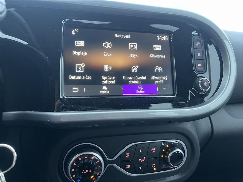 Renault Twingo 1,0 i,Navi,Výhřev sed., - fotka 17 z 24