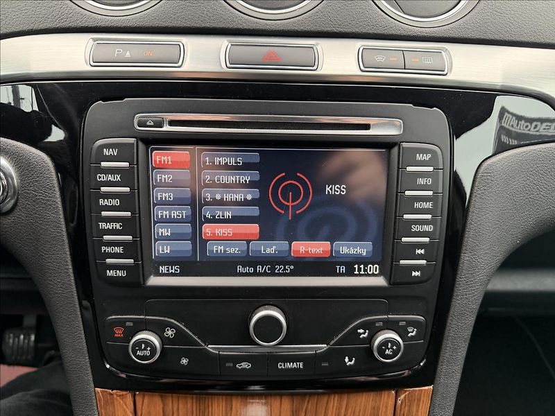Ford S-MAX 2,2 TDCi 147kW  ACC,Xenon,Navi - fotka 16 z 45