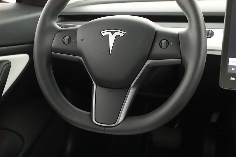 Tesla Model 3 (2020) Long Range 4WD 74kWh, SoH 92% - fotka 11 z 26
