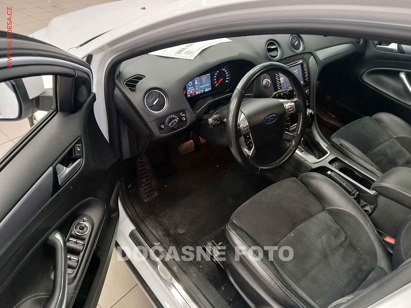 Ford Mondeo (2014) 2.0 D, Titanium, AT - fotka 3 z 3