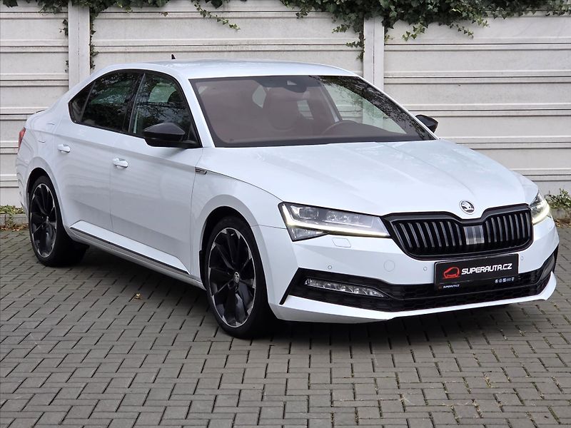 Škoda Superb 1,5 TSi DSG Sportline ČR 2.maj - fotografie inzerátu