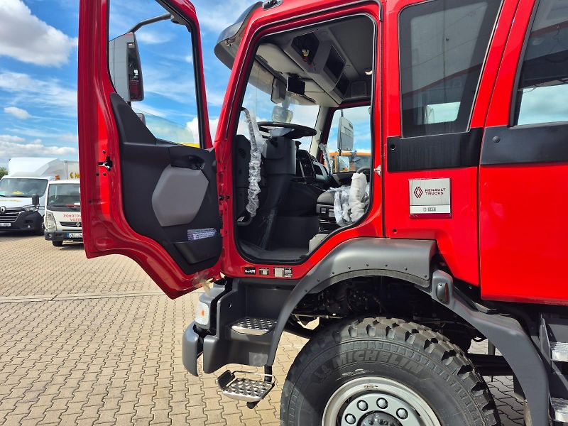 Renault Trucks D (2025) 14t 4x4 - CAMPER/HASIČI - fotka 4 z 12