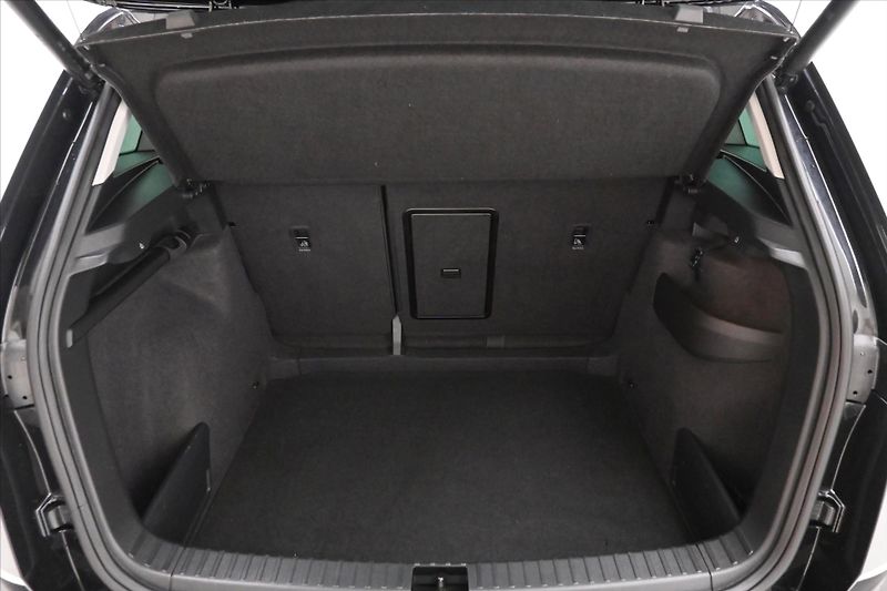Škoda Karoq 1,5 TSI 110kW DSG Style Záruka - fotka 10 z 31