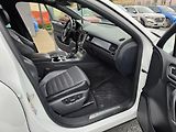 Volkswagen Touareg 3.0 TDI 4Motion R-Line Dyn Aud - náhled 20