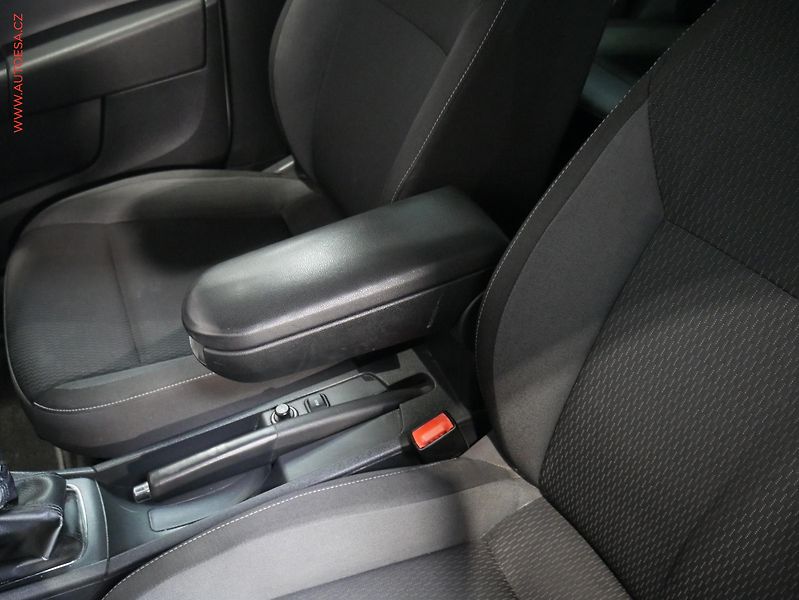 Škoda Rapid (2014) 1.6 TDi, ČR, Ambition - fotka 15 z 15